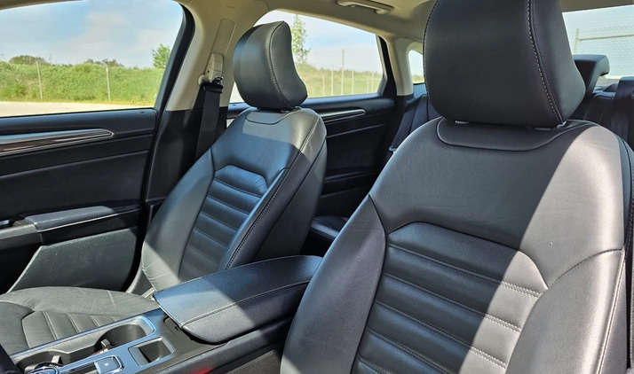 Ford Mondeo cena 57400 przebieg: 109162, rok produkcji 2017 z Olsztyn małe 352